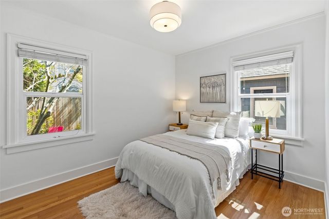 1906 44th Avenue SW, Seattle, WA 98116