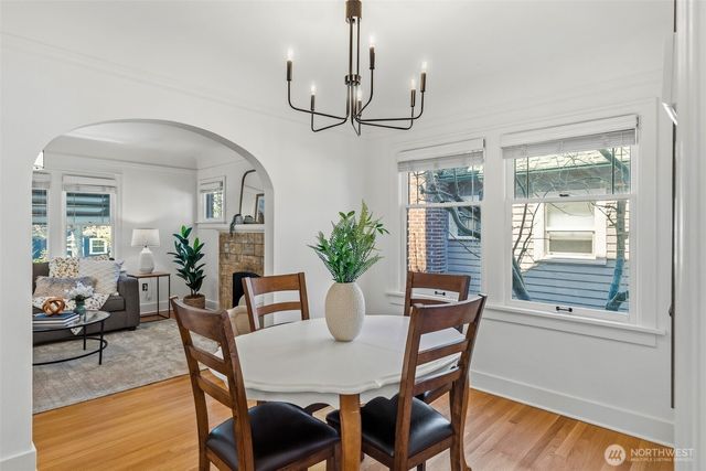 1906 44th Avenue SW, Seattle, WA 98116