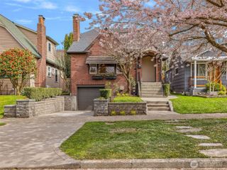 1906 44th Avenue SW, Seattle, WA 98116