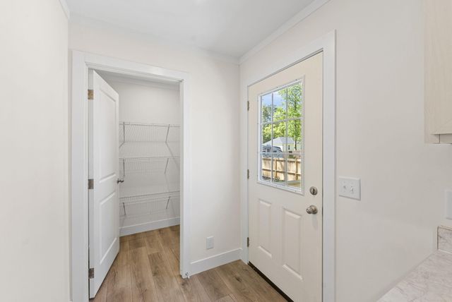 6105 Fox Drive, Ravenel, SC 29470