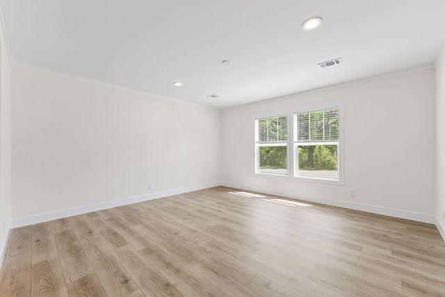 6105 Fox Drive, Ravenel, SC 29470