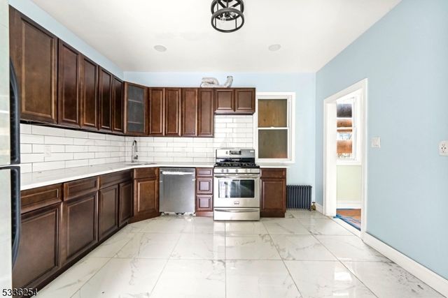 153 Stuyvesant Ave, Newark City, NJ 07106