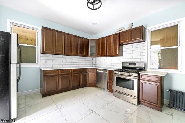 153 Stuyvesant Ave, Newark City, NJ 07106