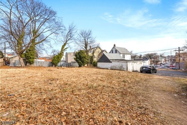 153 Stuyvesant Ave, Newark City, NJ 07106