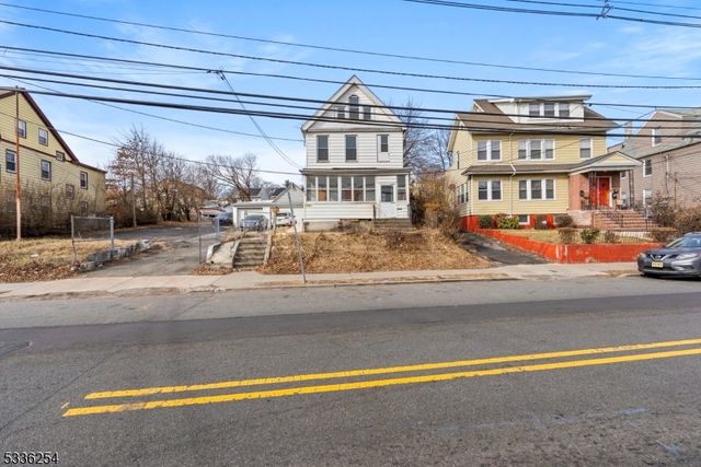 153 Stuyvesant Ave, Newark City, NJ 07106
