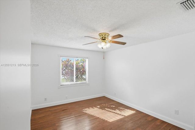 9349 NW 47th St, Sunrise, FL 33351