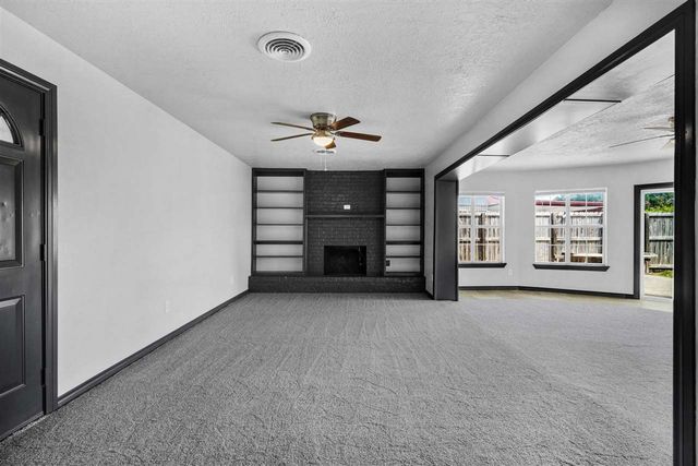 1618 SE Indiana Ave, Lawton, OK 73501