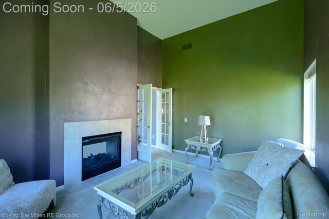 42996 Pond Bluff Drive, Van Buren Charter Township, MI 48111