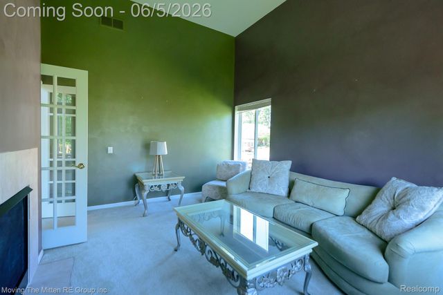 42996 Pond Bluff Drive, Van Buren Charter Township, MI 48111