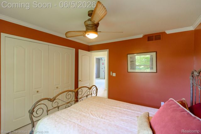 42996 Pond Bluff Drive, Van Buren Charter Township, MI 48111