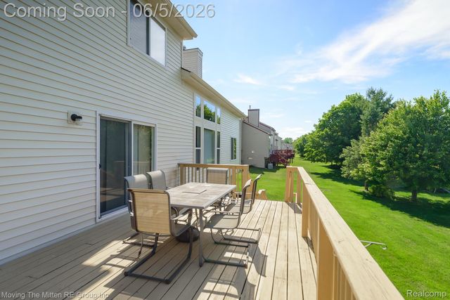 42996 Pond Bluff Drive, Van Buren Charter Township, MI 48111