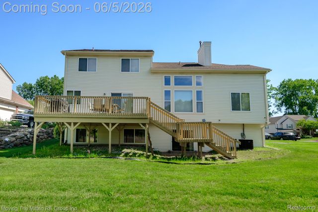 42996 Pond Bluff Drive, Van Buren Charter Township, MI 48111