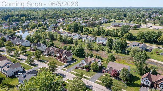 42996 Pond Bluff Drive, Van Buren Charter Township, MI 48111