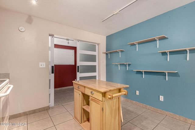 11 E Pastime Road E, Tucson, AZ 85705