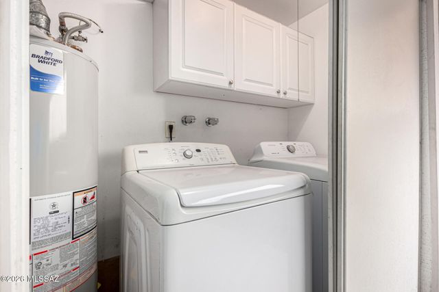 11 E Pastime Road E, Tucson, AZ 85705