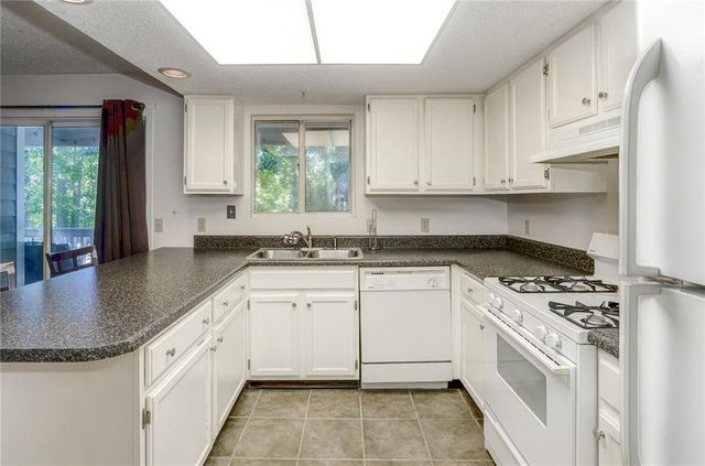 44 Rumson Court SE, Smyrna, GA 30080