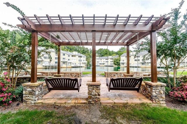 44 Rumson Court SE, Smyrna, GA 30080