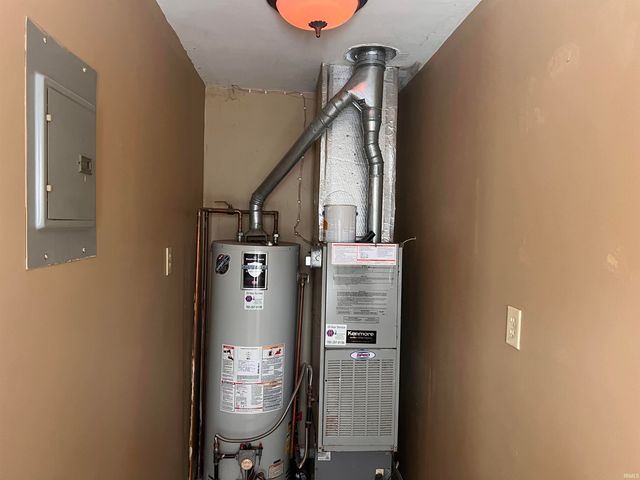 8808 W Cornbread Road, Yorktown, IN 47396