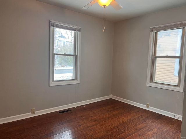 8808 W Cornbread Road, Yorktown, IN 47396