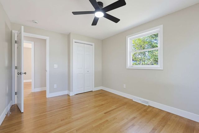 28 Deerfield Rd, Attleboro, MA 02703