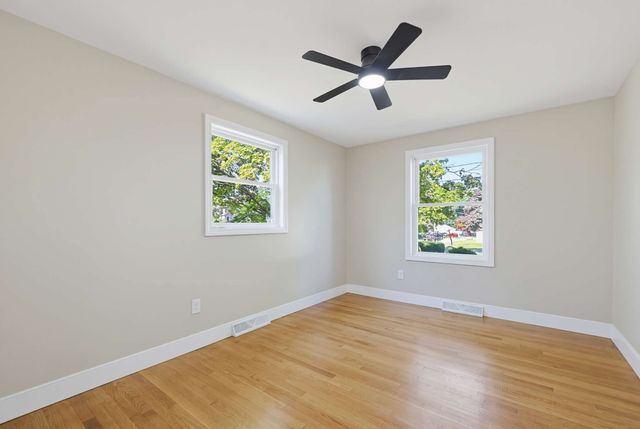 28 Deerfield Rd, Attleboro, MA 02703
