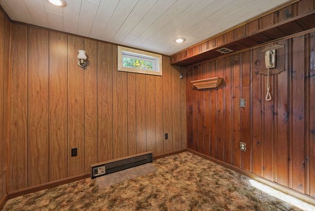 28 Deerfield Rd, Attleboro, MA 02703