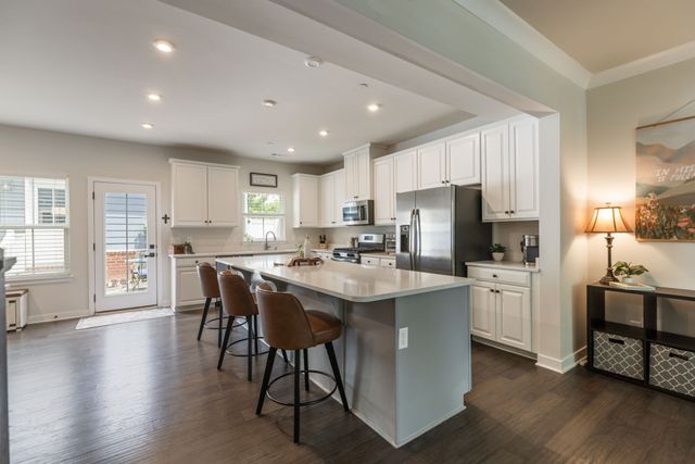 2037 Oglethorpe Dr, Franklin, TN 37064