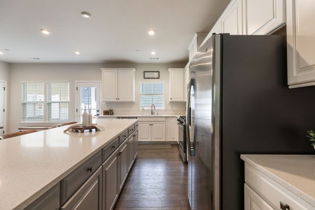 2037 Oglethorpe Dr, Franklin, TN 37064