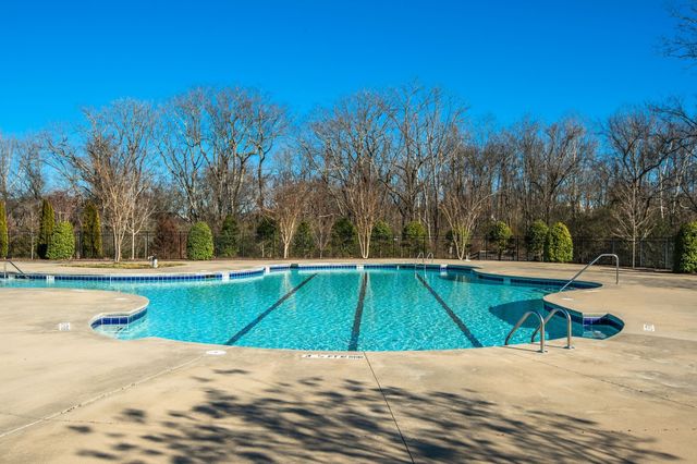2037 Oglethorpe Dr, Franklin, TN 37064