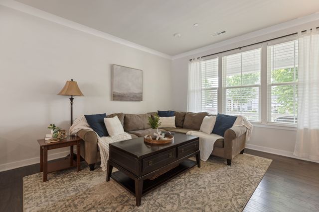 2037 Oglethorpe Dr, Franklin, TN 37064