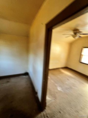 7819 Vermont Avenue, St Louis, MO 63111