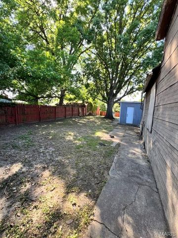 7819 Vermont Avenue, St Louis, MO 63111