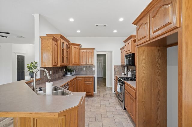 9901 E 111th Street N, Owasso, OK 74055