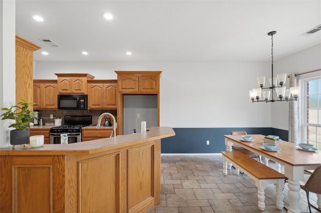 9901 E 111th Street N, Owasso, OK 74055