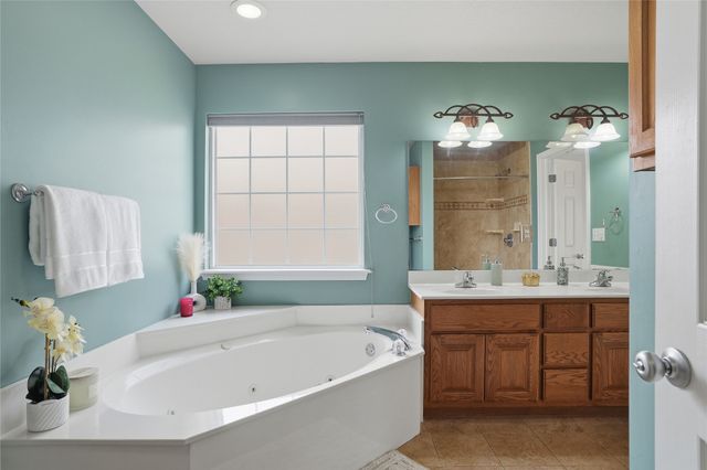 9901 E 111th Street N, Owasso, OK 74055