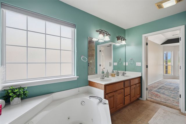 9901 E 111th Street N, Owasso, OK 74055