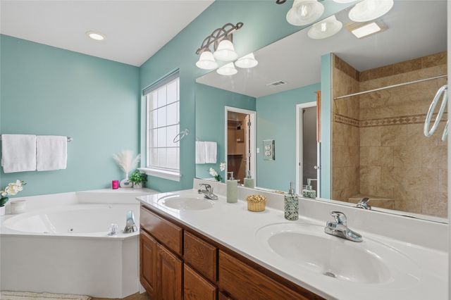9901 E 111th Street N, Owasso, OK 74055