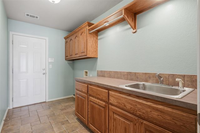 9901 E 111th Street N, Owasso, OK 74055