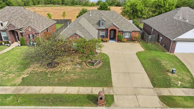 9901 E 111th Street N, Owasso, OK 74055