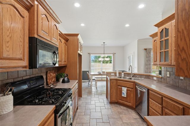 9901 E 111th Street N, Owasso, OK 74055