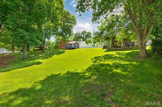 2364 Seminary Road, Brighton, IL 62012
