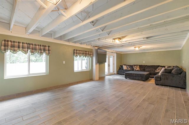 2364 Seminary Road, Brighton, IL 62012