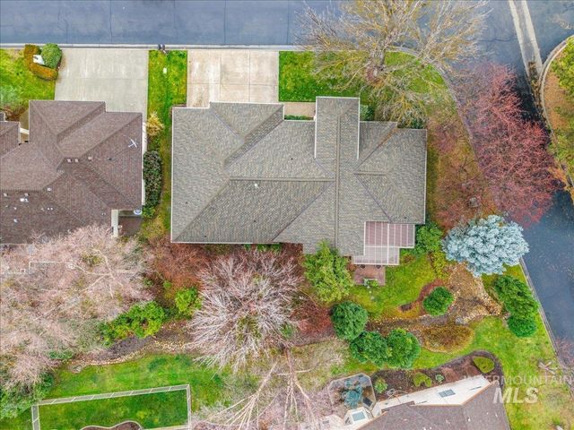 6160 N Fountain Ln, Garden City, ID 83714