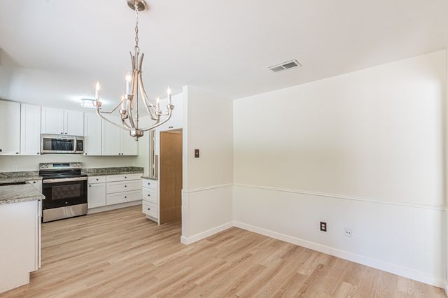 8224 Pearl Street, North Richland Hills, TX 76180