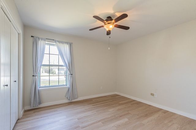 8224 Pearl Street, North Richland Hills, TX 76180