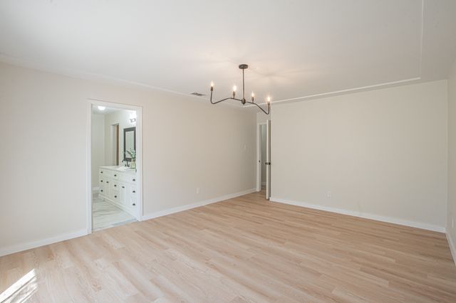 8224 Pearl Street, North Richland Hills, TX 76180