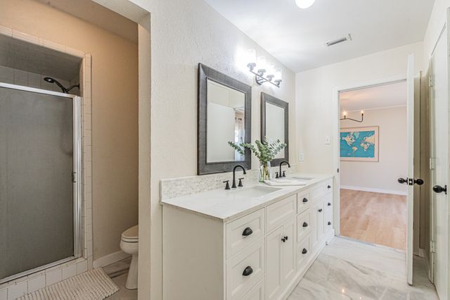 8224 Pearl Street, North Richland Hills, TX 76180