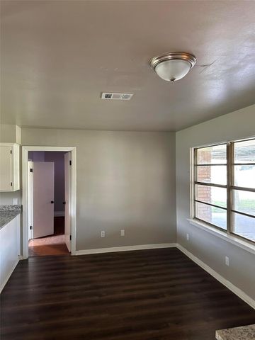 5810 Flamingo Drive, Houston, TX 77033