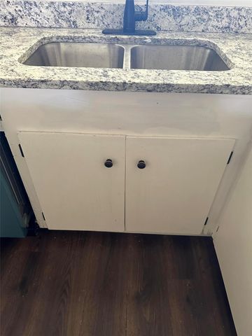 5810 Flamingo Drive, Houston, TX 77033