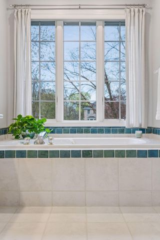 17854 Lanesboro Court, Lakeville, MN 55044